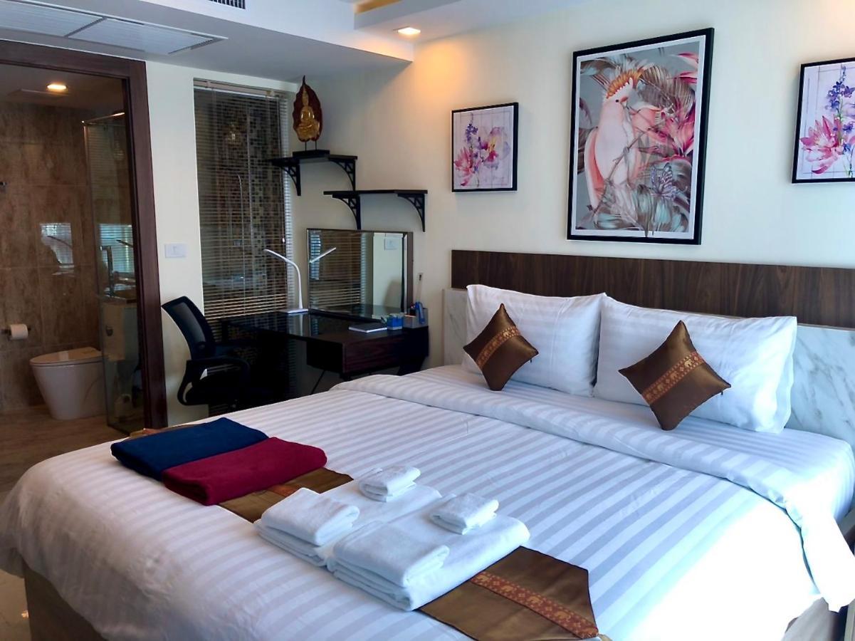 Luxury Business Suits In Grand Avenue By Pattaya City Estates Exterior photo