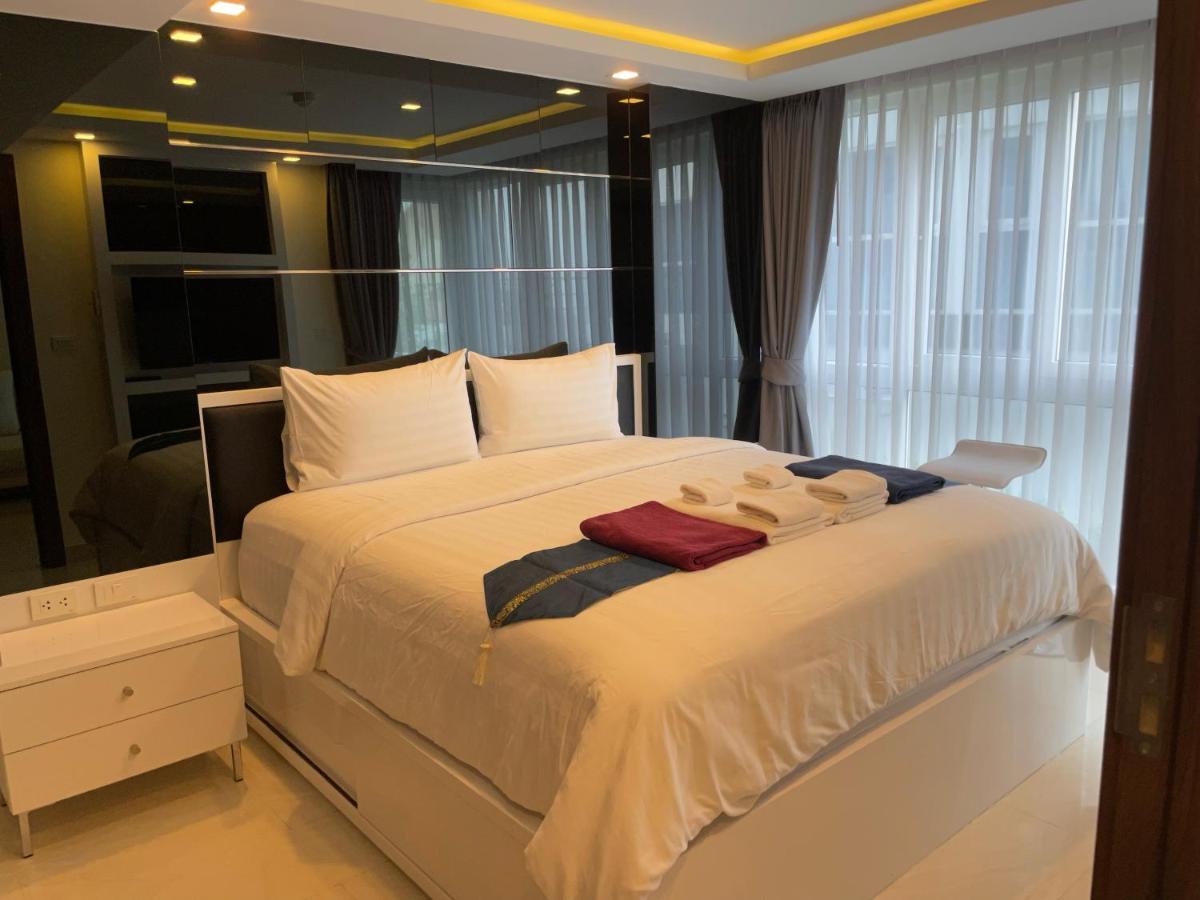 Luxury Business Suits In Grand Avenue By Pattaya City Estates Exterior photo