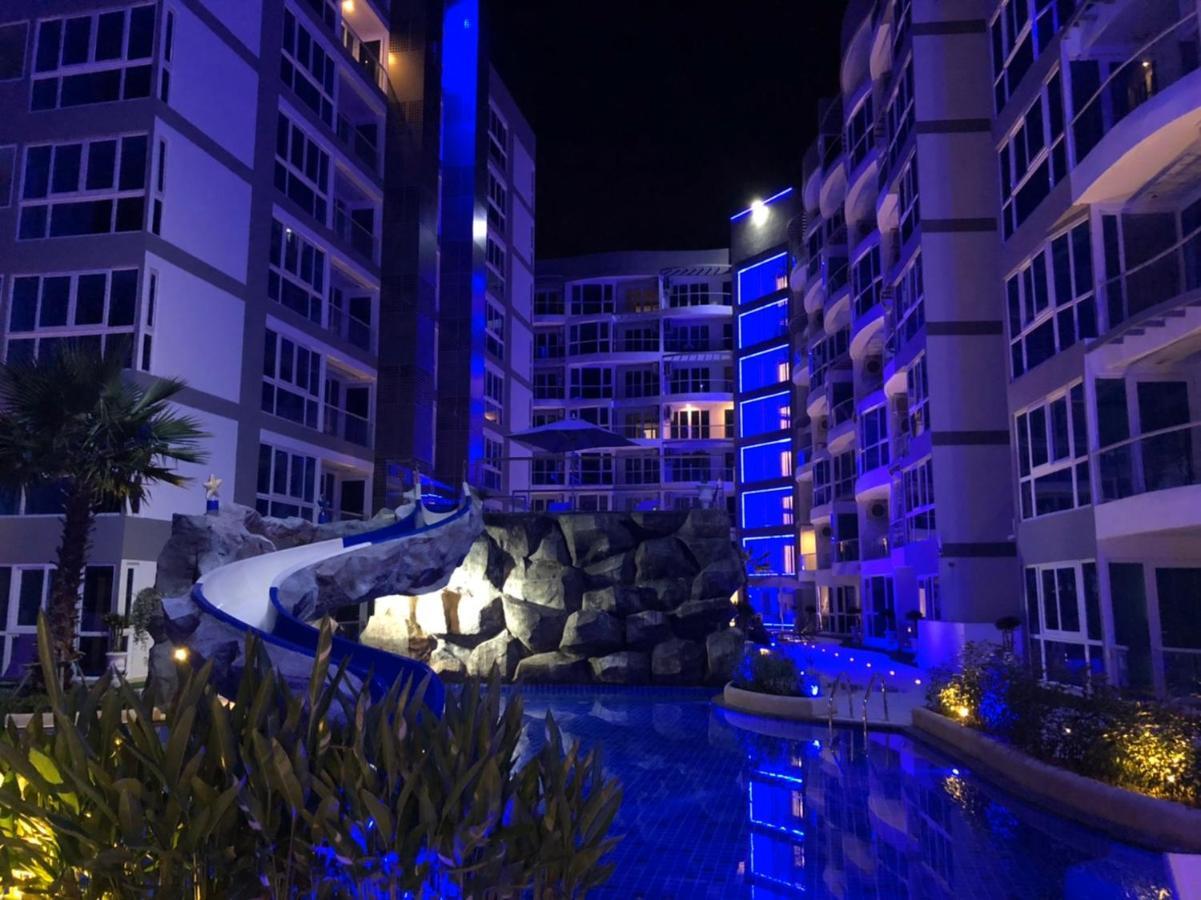 Luxury Business Suits In Grand Avenue By Pattaya City Estates Exterior photo