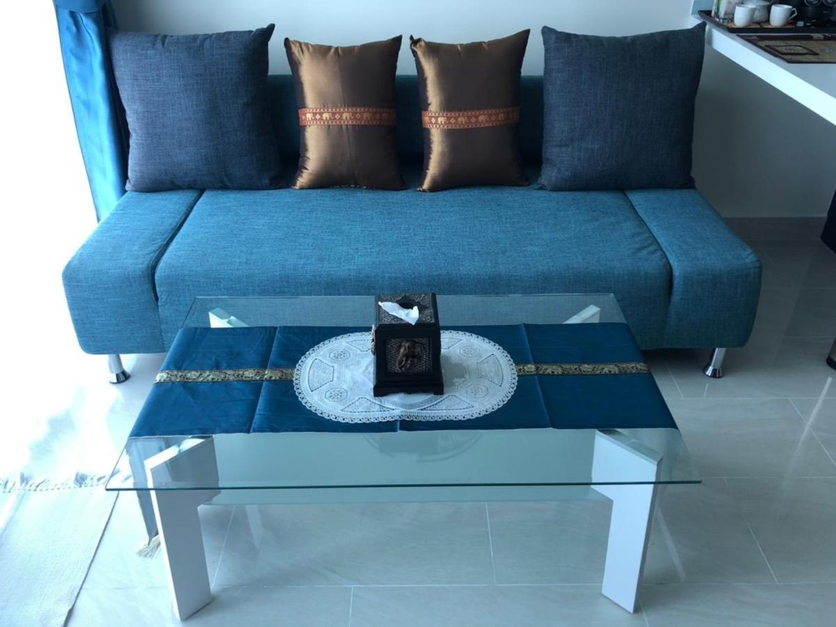 Luxury Business Suits In Grand Avenue By Pattaya City Estates Exterior photo
